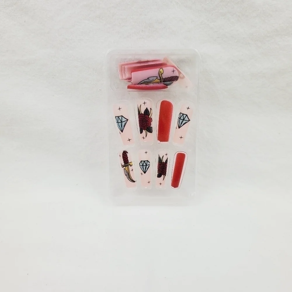 24 Pieces Fake press on nails